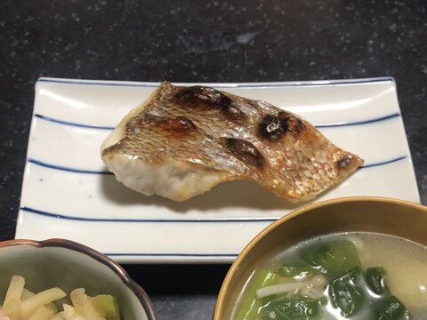 魚焼きグリルで☆ タイの塩焼き